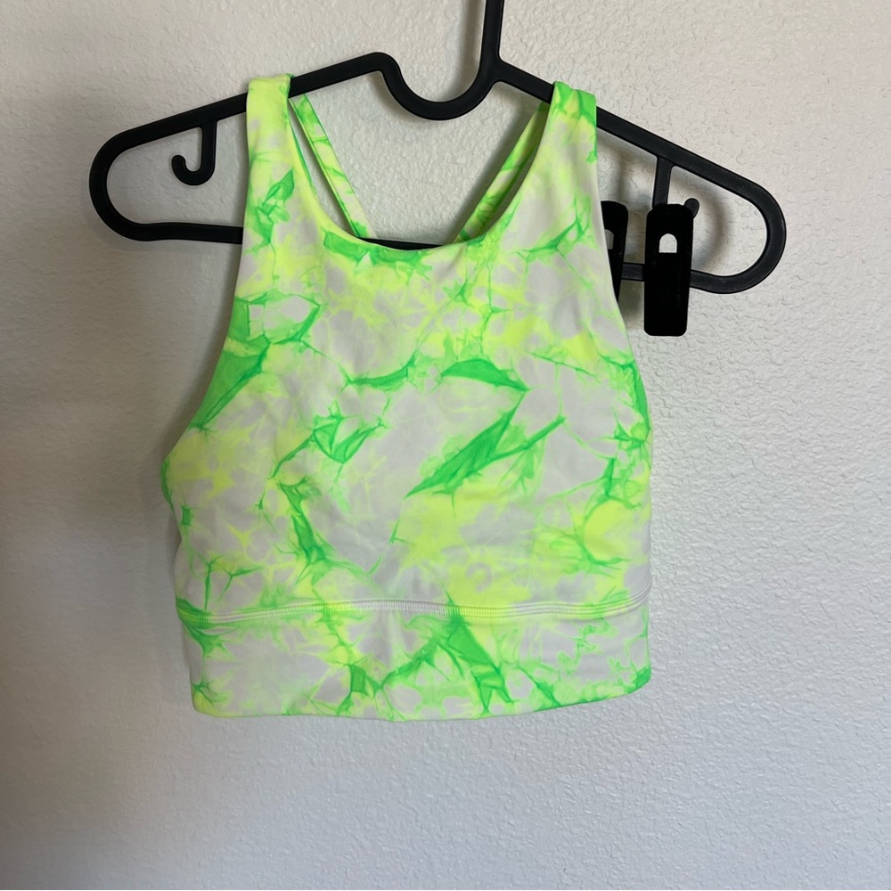 Lululemon sports bra